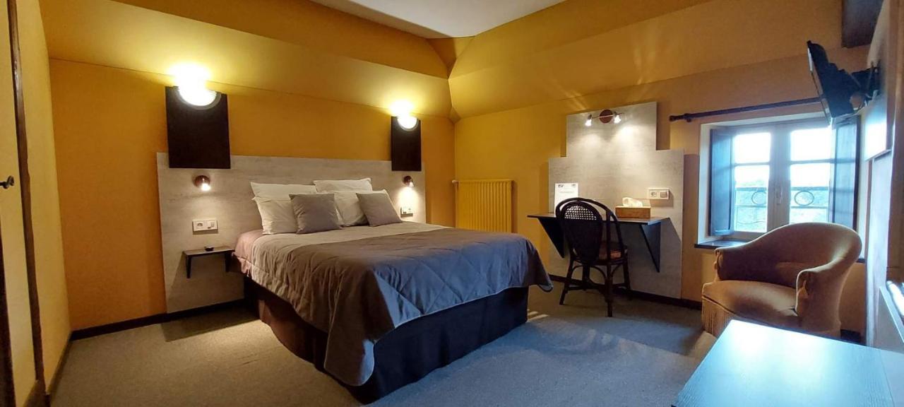 Hotel De La Barbacane Tiffauges Ngoại thất bức ảnh