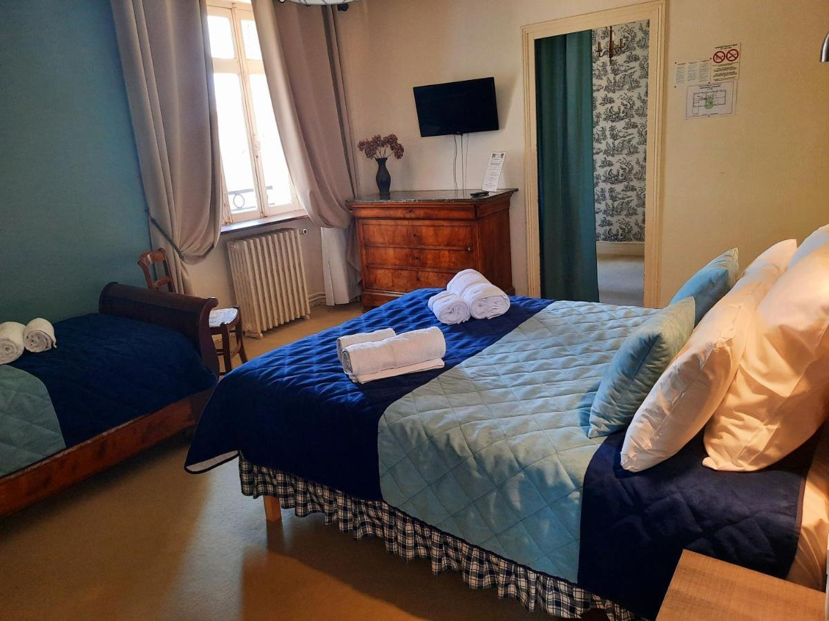 Hotel De La Barbacane Tiffauges Ngoại thất bức ảnh