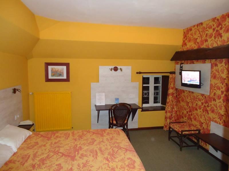 Hotel De La Barbacane Tiffauges Ngoại thất bức ảnh
